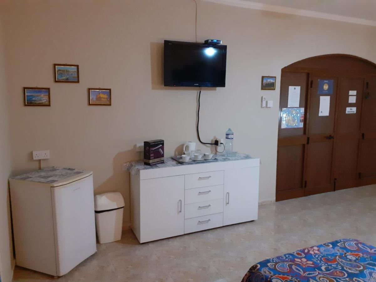Black Gold Private Room Msida Extérieur photo